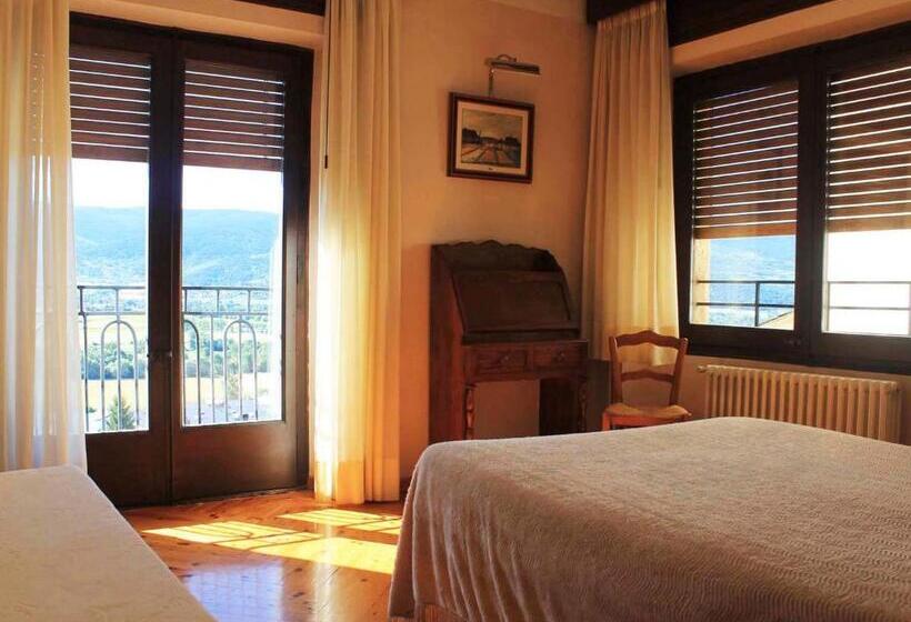 اتاق سوپریور, Hostal Rita Belvedere