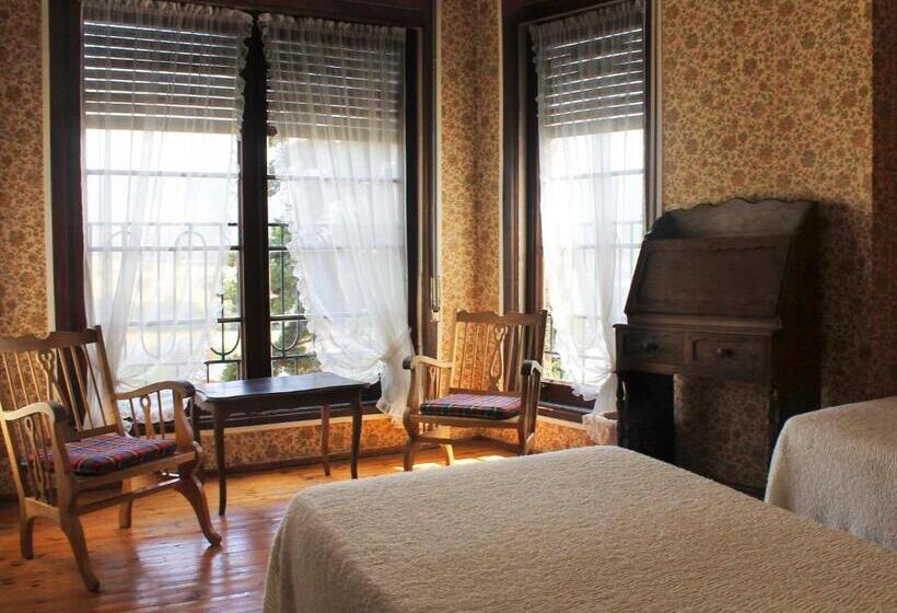 اتاق ساده سه‌ نفره, Hostal Rita Belvedere