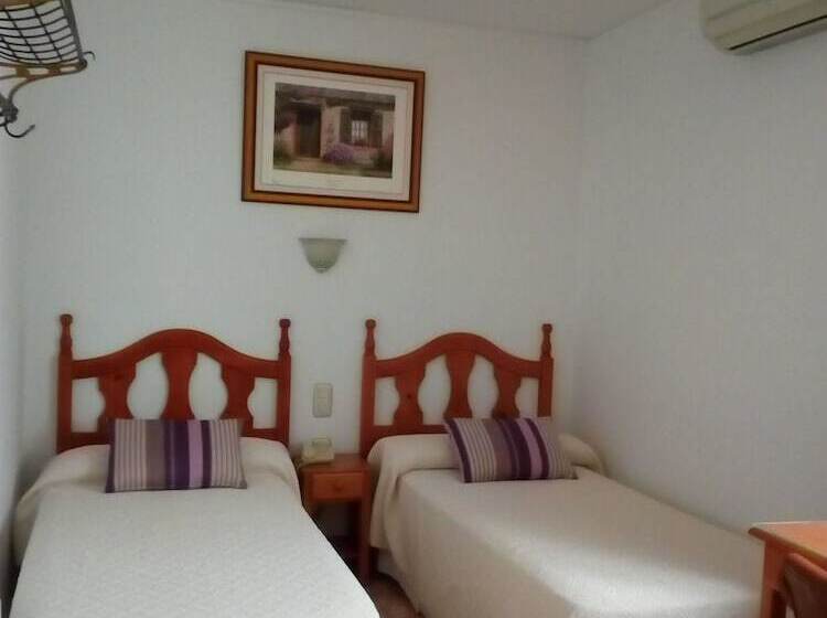 اتاق استاندارد, Hostal Rural Montual