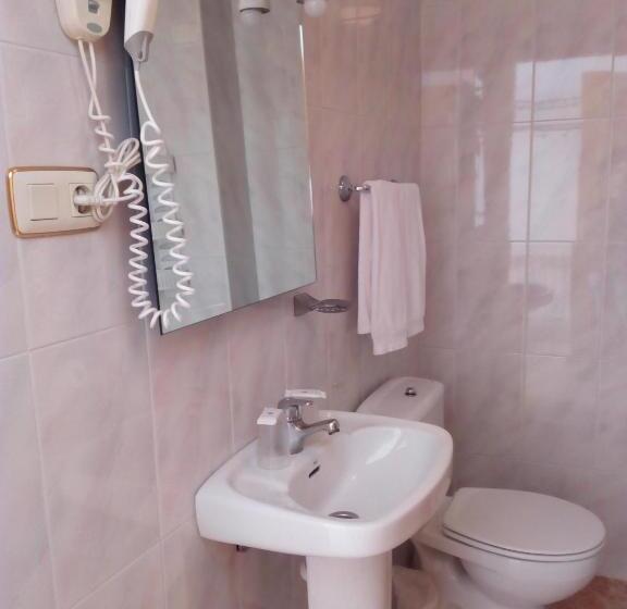 اتاق استاندارد, Hostal Rural Montual