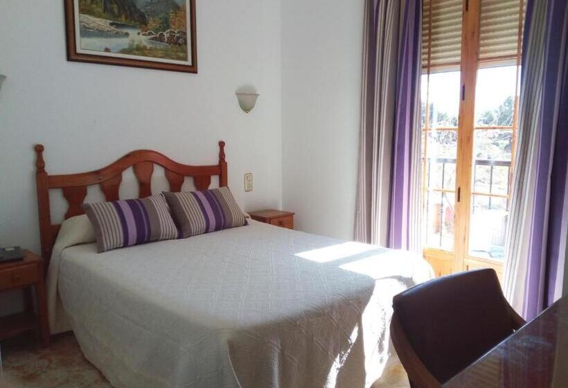 اتاق استاندارد, Hostal Rural Montual