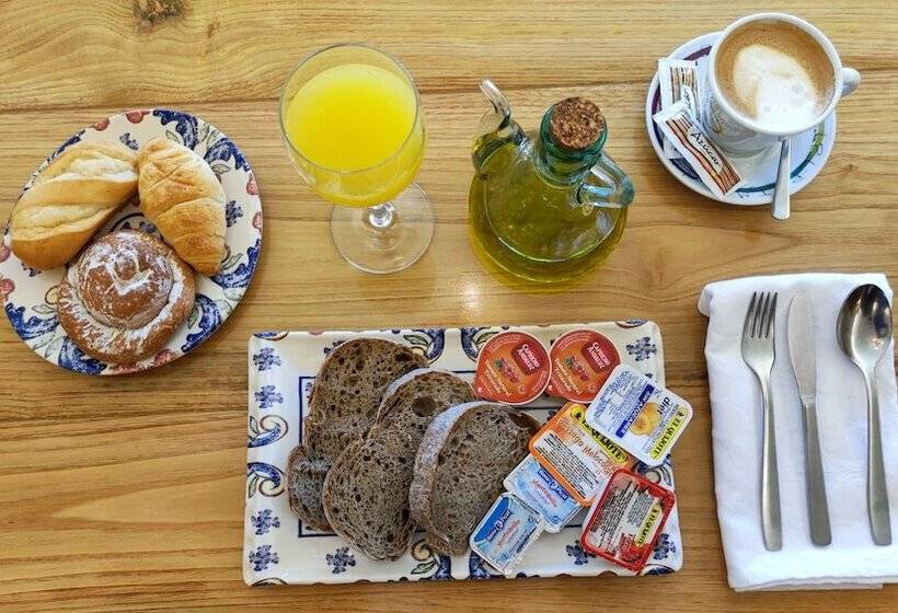 اتاق استاندارد, A Marisqueira I Aeropuerto A Coruña