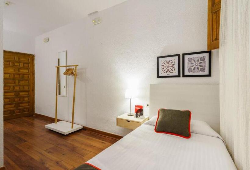 اتاق استاندارد سه نفره, Hostal Austria