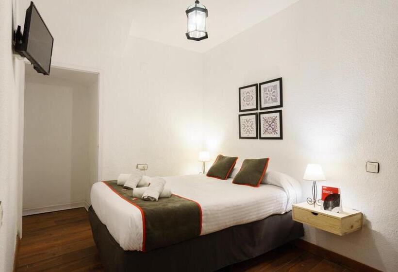 اتاق استاندارد سه نفره, Hostal Austria