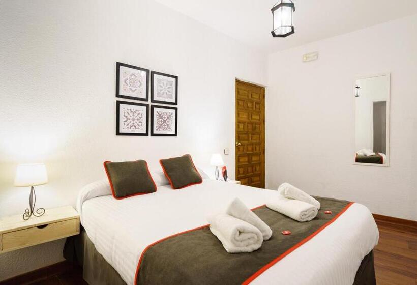 اتاق استاندارد سه نفره, Hostal Austria