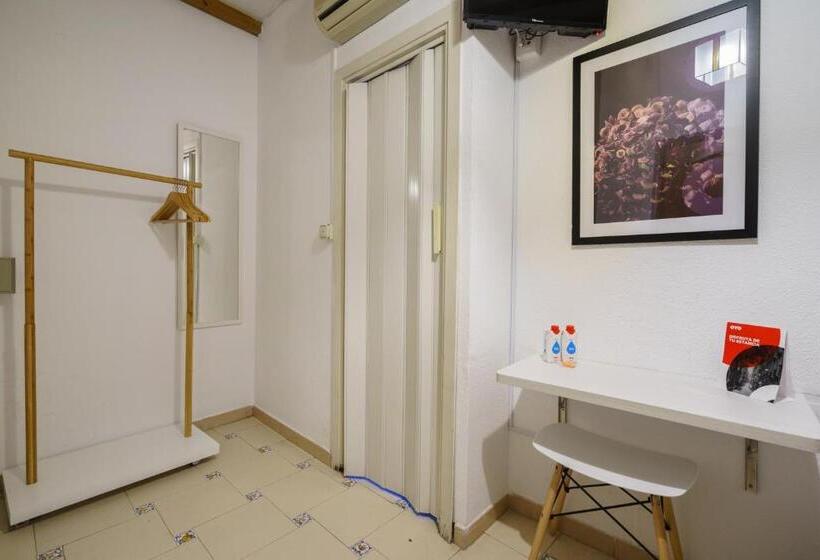 اتاق استاندارد اینتریور, Hostal Austria