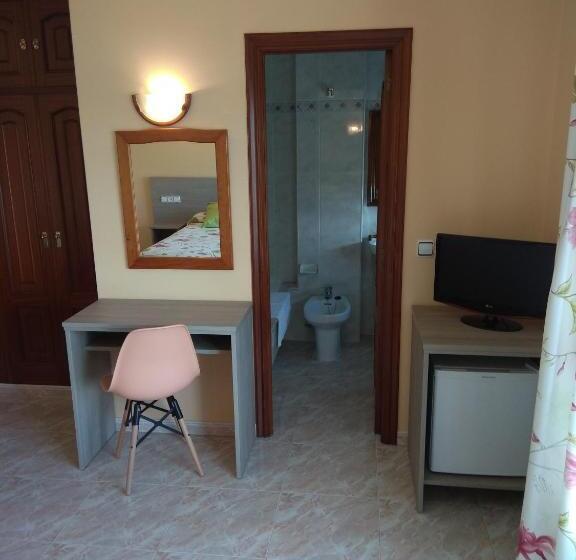 اتاق استاندارد با چشم‌انداز دریا, Hostal Brisa Do Mar