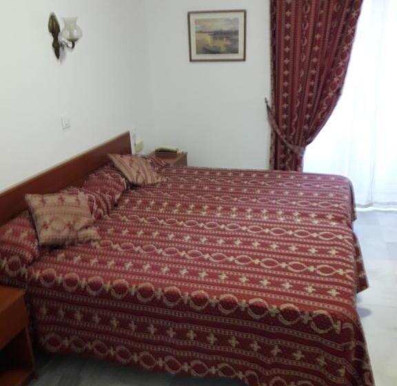 اتاق استاندارد چهار تخته, Hostal Centro Sol