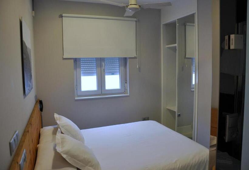 اتاق اکونومی, Hosteria Santander