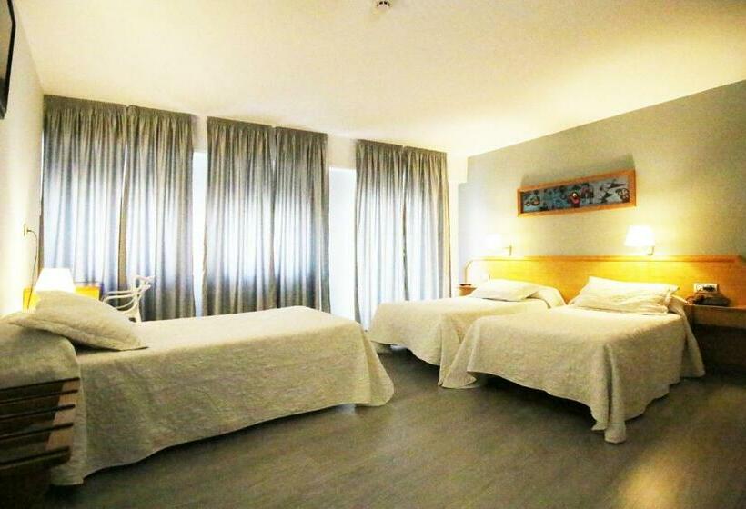 Номер Стандарт Трехместный, Nest Style Santiago