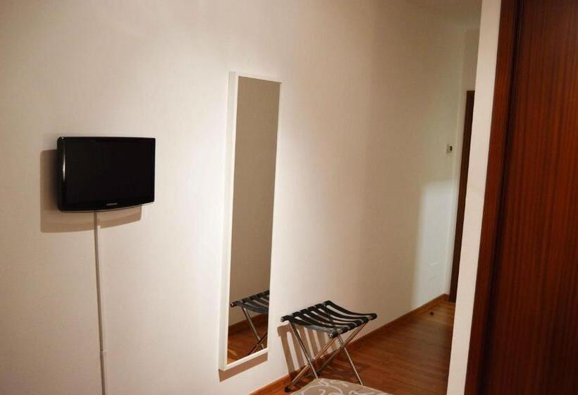 Standard Single Room, Pensión Residencia Fornos