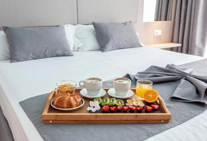 سوییت, Hospedium Hotel Abril