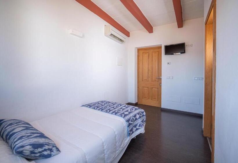 Standard Single Room, Castell De Lo