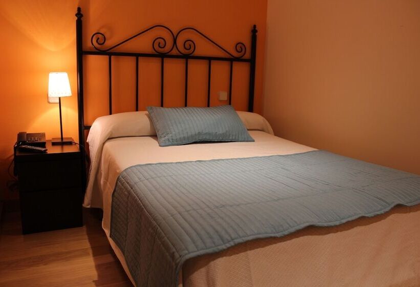 اتاق استاندارد یک نفره, Hostal Mainz