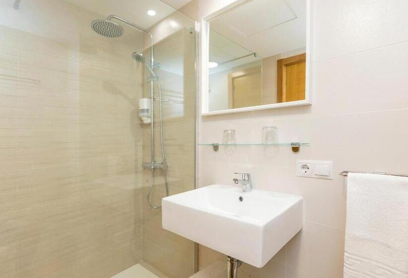 اتاق استاندارد, Hostal Manolita