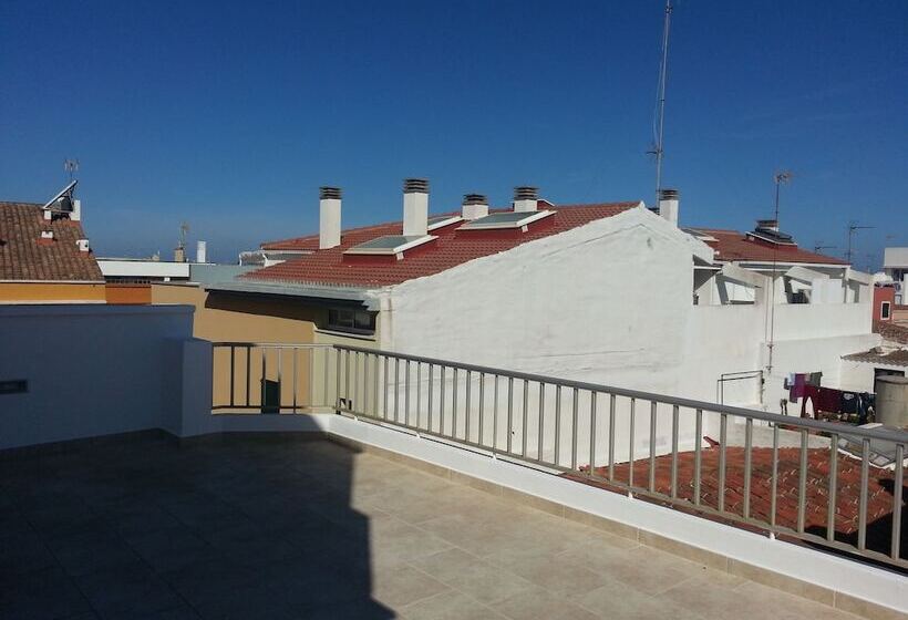 اتاق لوکس, Hostal Menurka