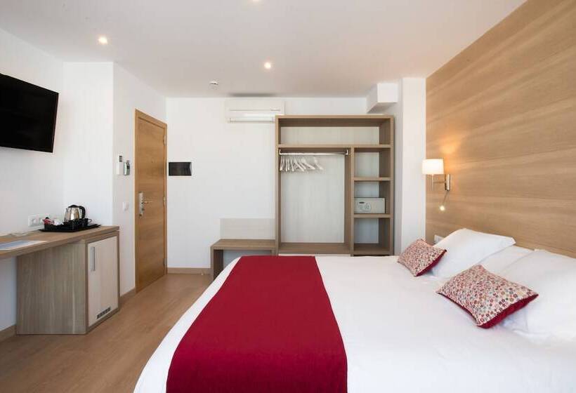 اتاق لوکس, Hostal Menurka