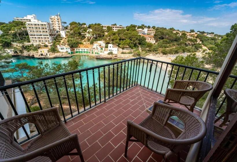 اتاق لوکس با چشم‌انداز دریا, Hostal Palmaria