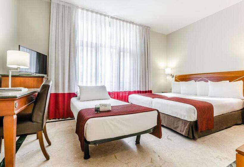 Quarto Triplo Standart, Exe Laietana Palace