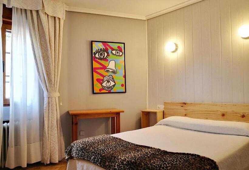 اتاق استاندارد یک نفره, Hostal Alcántara