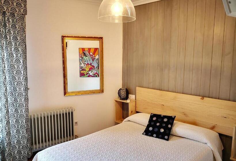اتاق استاندارد یک نفره, Hostal Alcántara