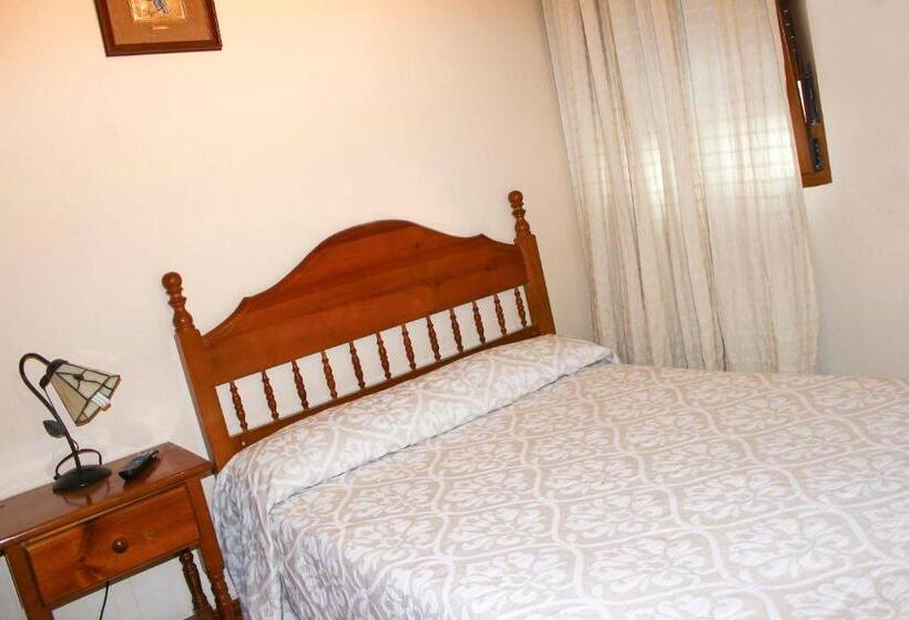 اتاق استاندارد یک نفره, Hostal Alcántara