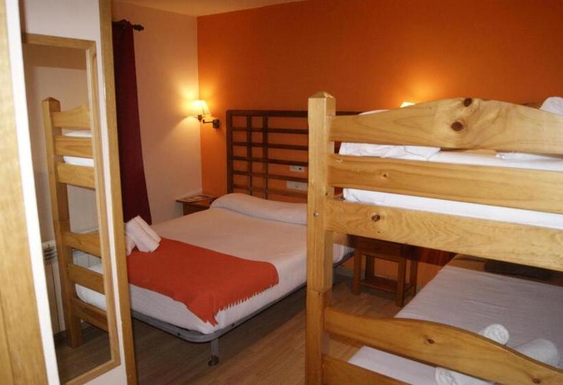 اتاق کلاسیک چهارنفره, Hostal Cal Batista