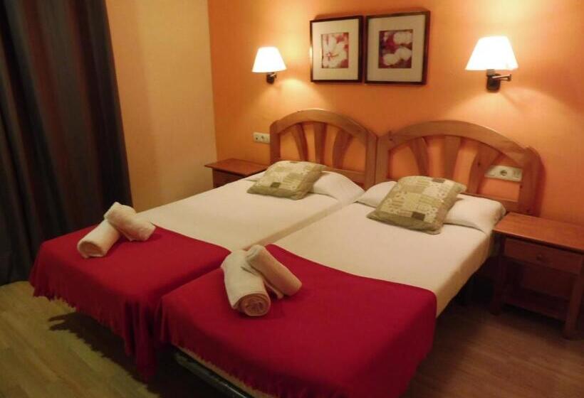 اتاق استاندارد, Hostal Cal Batista