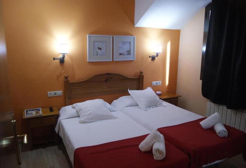 اتاق استاندارد, Hostal Cal Batista