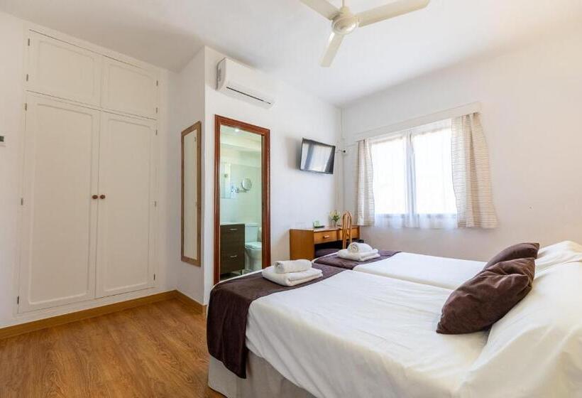 اتاق استاندارد, Hostal Doris   Adults Only