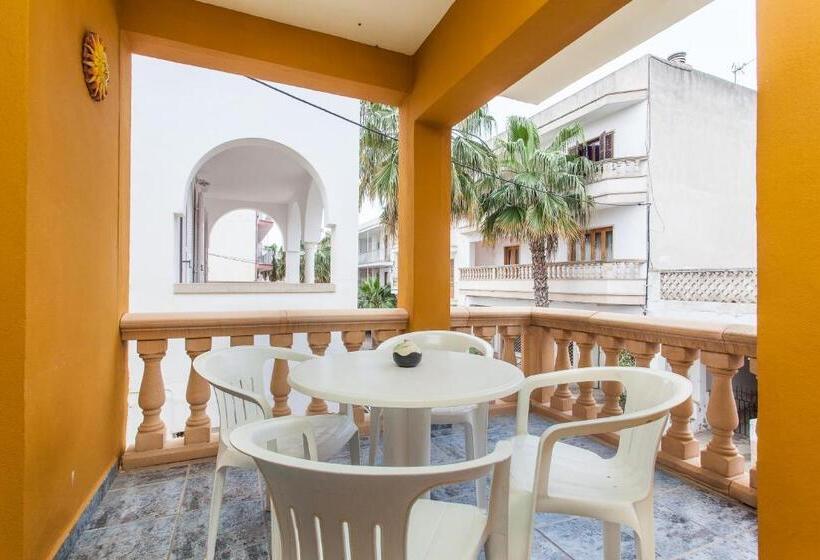 سوییت سوپریور, Hostal Doris   Adults Only