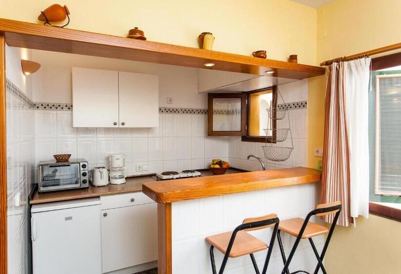سوییت سوپریور, Hostal Doris   Adults Only
