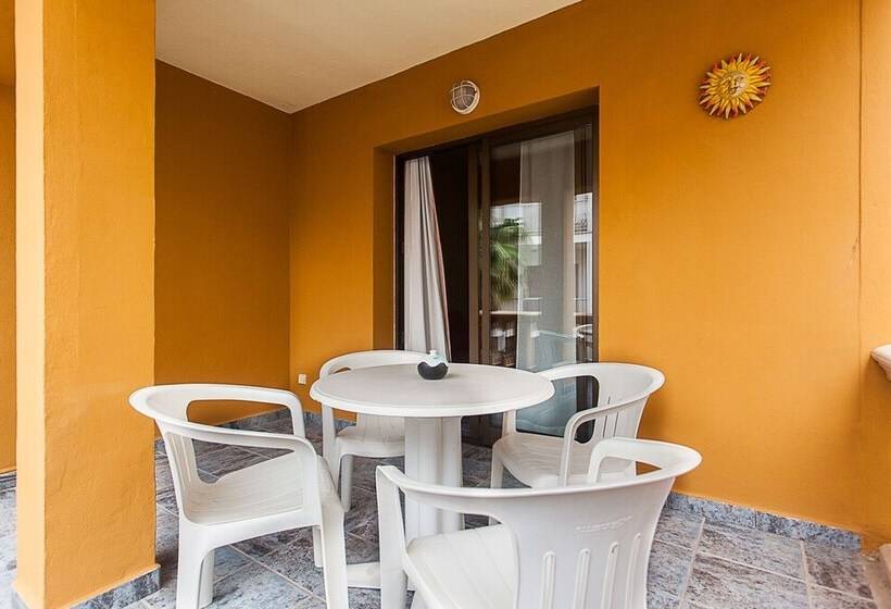 سوییت سوپریور, Hostal Doris   Adults Only