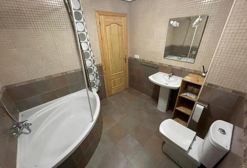 آپارتمان 2 خوابه, Hostal Las Palomas