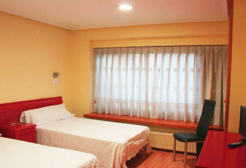 Standart Oda, Hostal álvarez