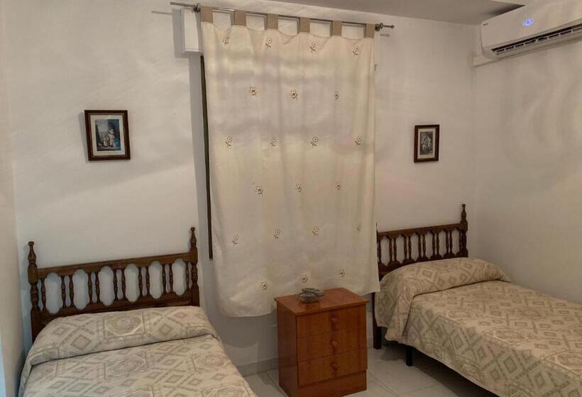 اتاق استاندارد, Hostal Restaurante Rufino