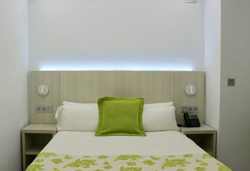 חדר סטנדרט עם מיטת קווין, Rambla Alicante Contactless