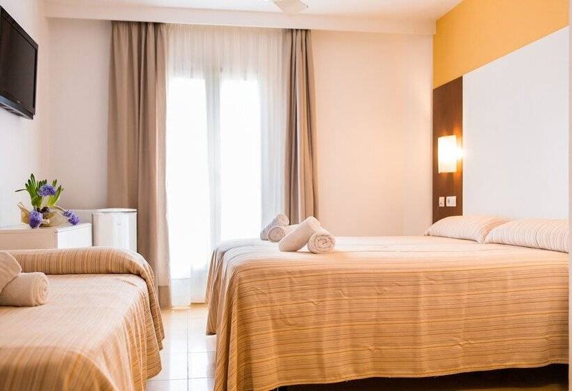 スタンダードルーム, Sagitario Hostal Ciutadella