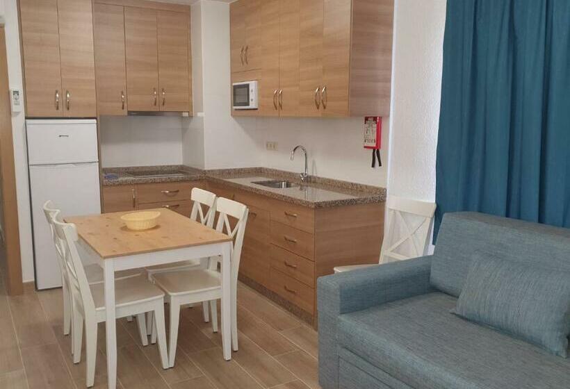 2 Sovrumslägenhet Lateral Havsutsikt, Apartamentos Stella Maris   Marcari Sl