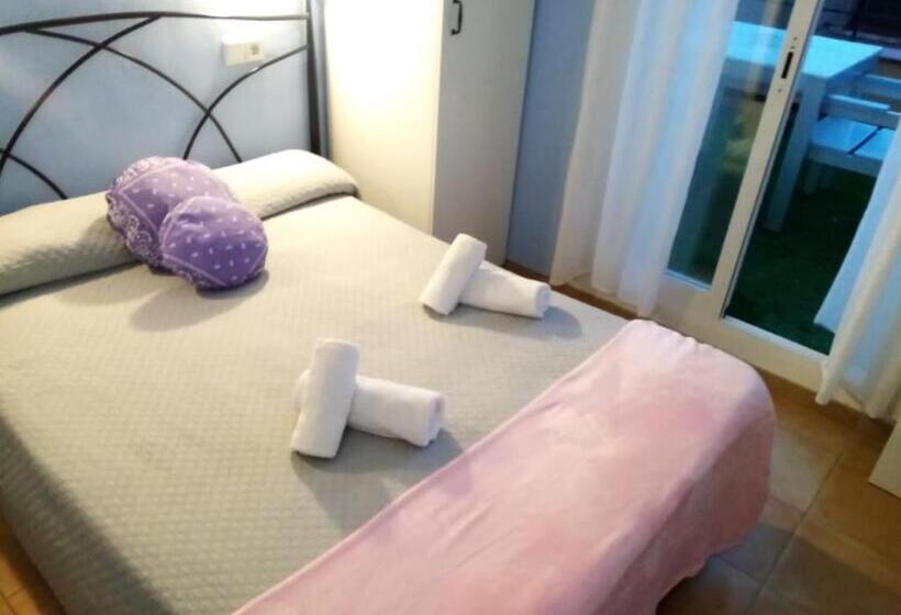 スタンダードルーム, Hostal Termes
