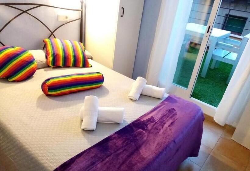 スタンダードルーム, Hostal Termes