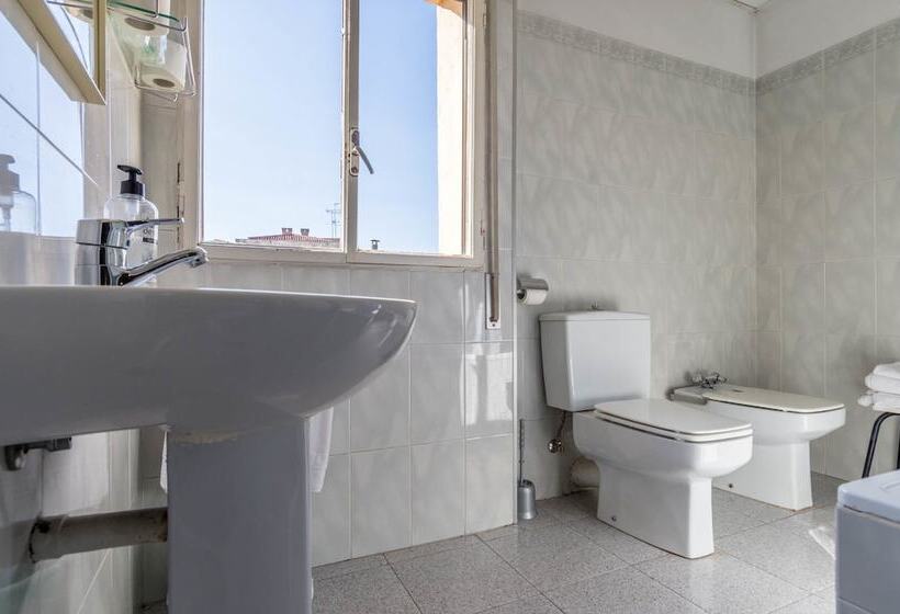 اتاق استاندارد, Hostal Urgell