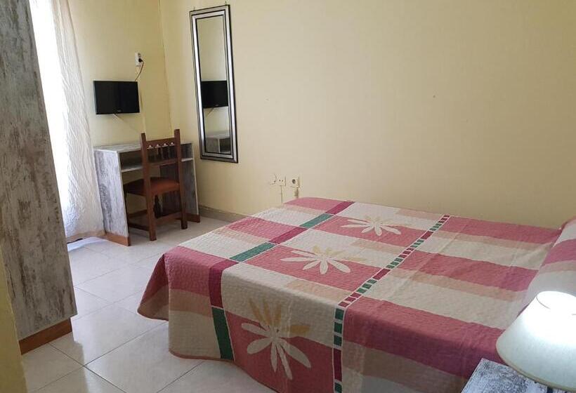 اتاق استاندارد, Hostal Virgen Del Rocío