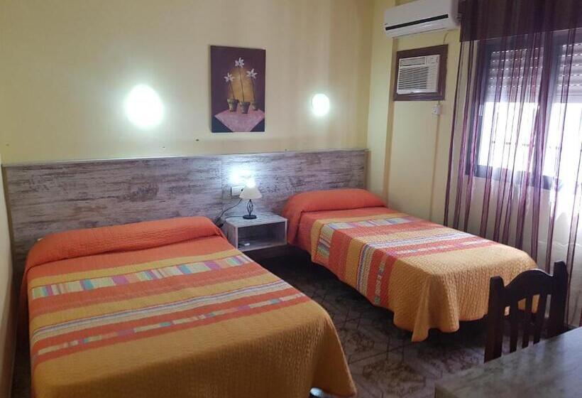 اتاق خانوادگی, Hostal Virgen Del Rocío