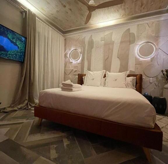 Chambre Standard, Abalu