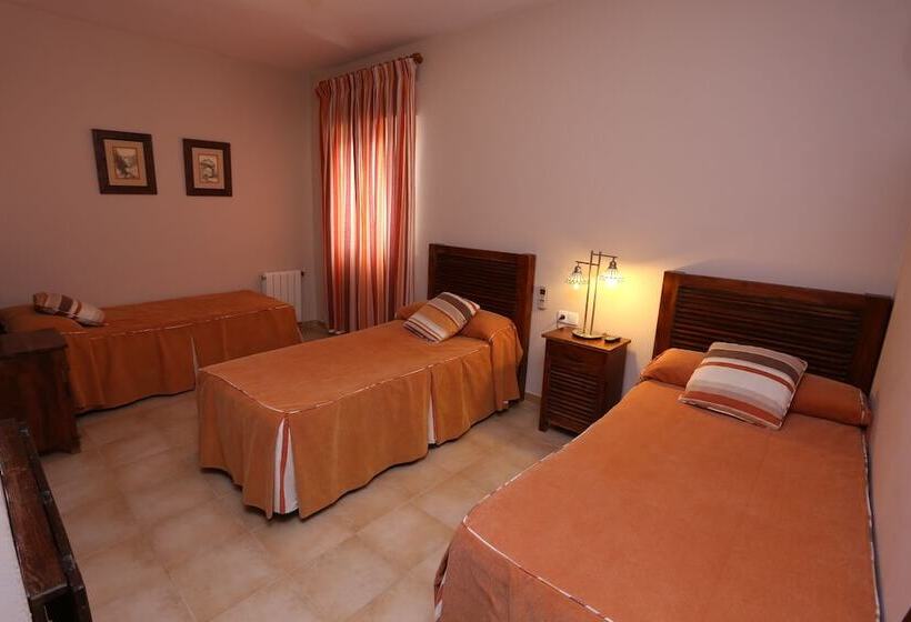 Standard Triple Room, Andalucia