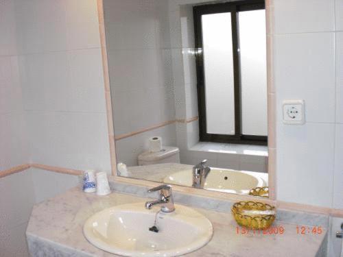 اتاق استاندارد سه نفره, Avenida Leganés