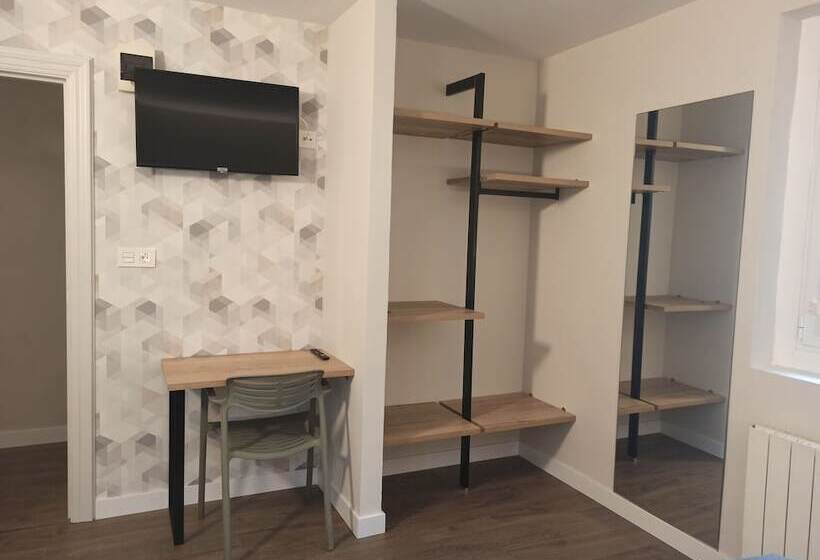 اتاق استاندارد چهار تخته, Bearan Bar & Rooms