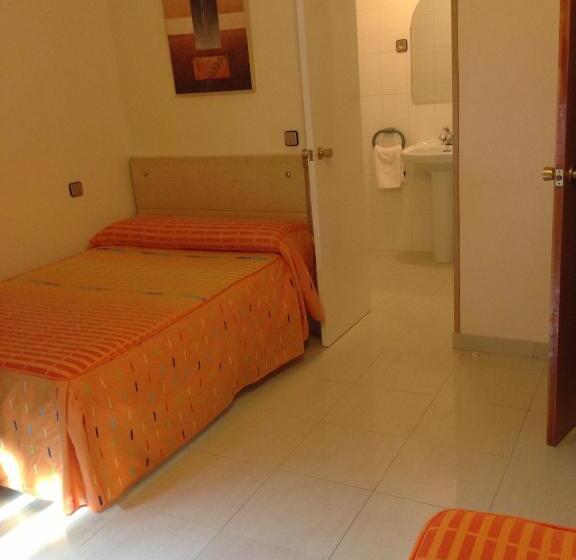 اتاق استاندارد, Hostal Cervantes