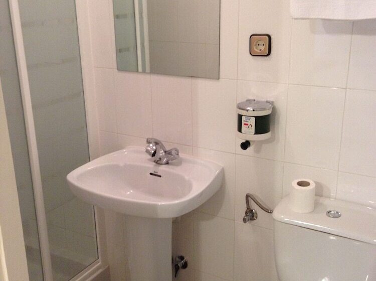 اتاق استاندارد, Hostal Cervantes